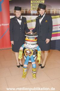 hitchBOT 23022015 011