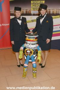 hitchBOT 23022015 012