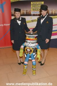 hitchBOT 23022015 014