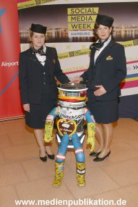 hitchBOT 23022015 016