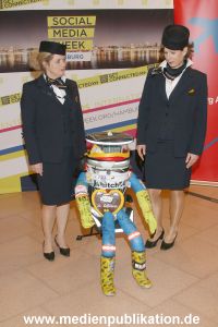 hitchBOT 23022015 017