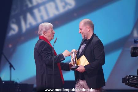 LEA Award 04042016 841