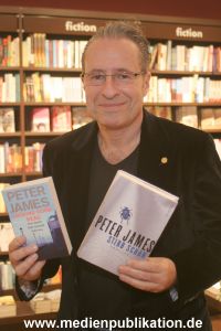 Peter James 07032007 003
