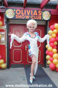 Olivia Jones 06062023 145