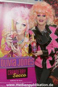 Olivia Jones 01122015 001