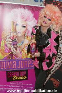 Olivia Jones 01122015 003
