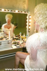 Olivia Jones 20012007 004