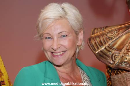 Claudia Jung Koenig der Loewen 08092023 015