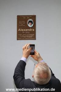 Alexandra Gedenktafel 30072016 202