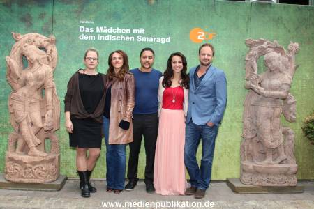 Maedchen mit Smaragd 27092013 001