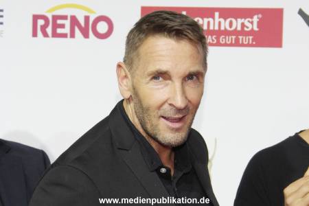Goldene Bild der Frau 21102017 266