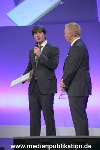 GoldeneSportpyramide 12092015 0405