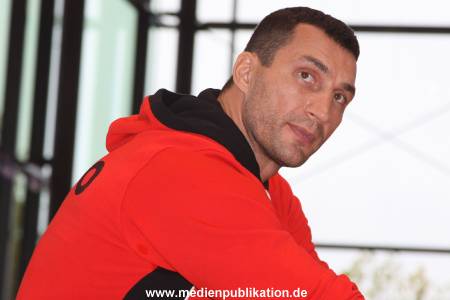 Klitschko Wiegen 07112012 037