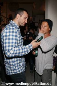 Schweiger Barefood 02112016 123