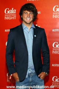 Gala Shopping Night 11052012 048