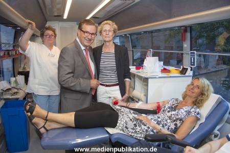 Hofer Blutspendebus 17072013 035