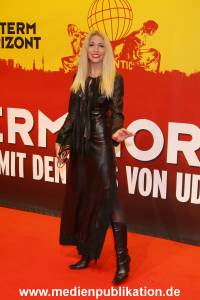 Hinterm Horizont 11112016 179