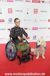 Goldene Bild der Frau 21102017 537