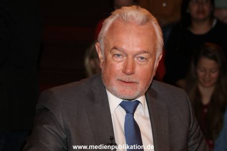 Lanz Sendung1 02052018 054
