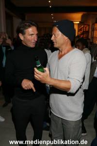 Schweiger Barefood 02112016 421