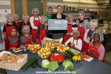 Scheckuebergabe 08102015 067