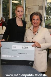 Scheckuebergabe 08102015 077