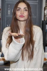 Ekaterina Leonoava 07012022 035