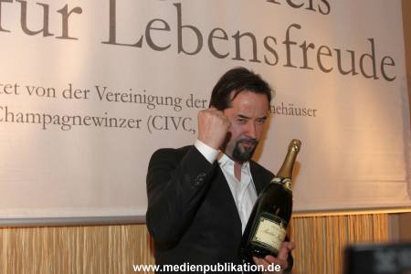 Champagner Preis 07032011 137