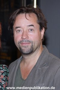 Simon 07102011 001