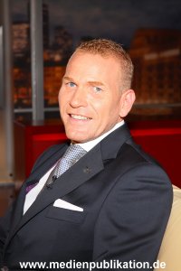 Maischberger 04092012 007