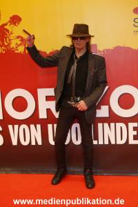 Hinterm Horizont 11112016 554