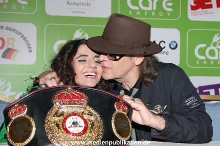 Kentikian 26082015 190