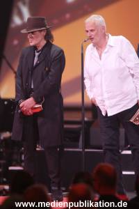 LEA Award 04042016 1144