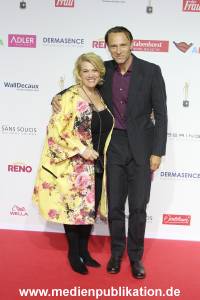 Goldene Bild der Frau 21102017 470