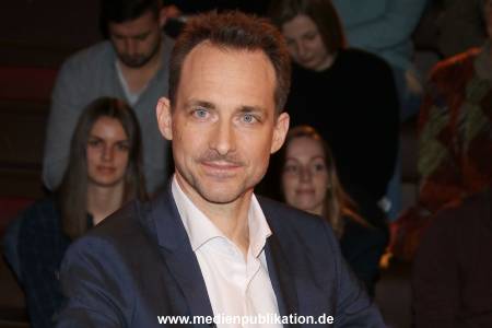 Lanz Sendung1 11042018 046