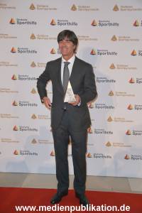 GoldeneSportpyramide 12092015 0260