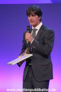 GoldeneSportpyramide 12092015 0270