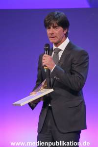 GoldeneSportpyramide 12092015 0271