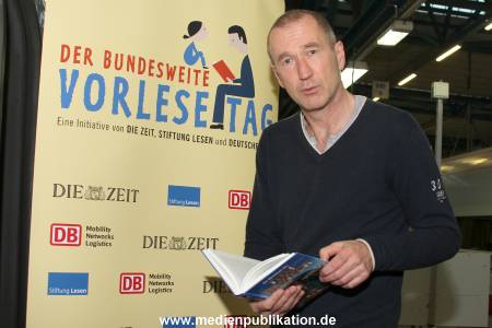 Vorlesetag DB 18112011 010