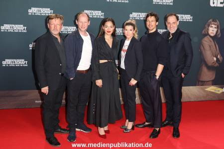 Geschlossenne Gesellschaft 05042022 002