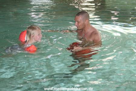 Lombardi Sarah schwimmen 11052015 165