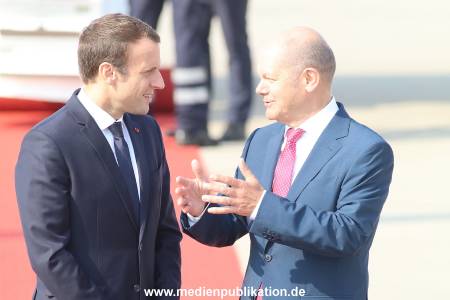 Macron Ankunft G20 079
