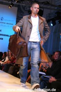 Event Prominent B3 021