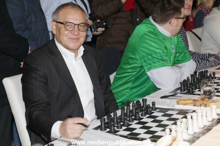 Carlsen Schach 20022016 066