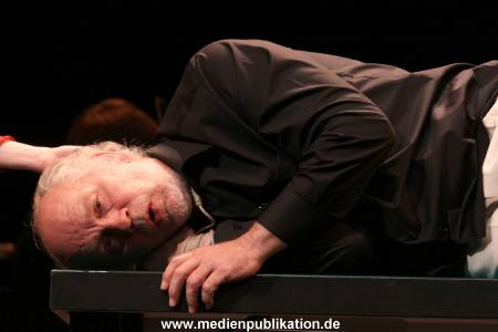 Malkovich Probe 16052010 028