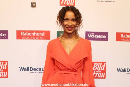 Goldene Bild der Frau 13102016 500