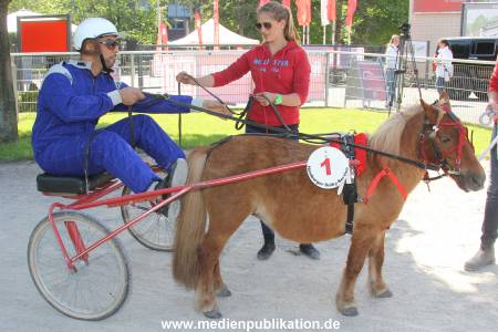 Bild Promirenntag 09062013 585