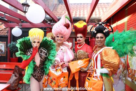 OliviaJones Lieferando 19072022 183