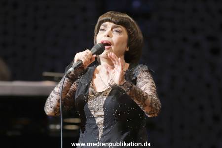 MireilleMathieu 22042018 045