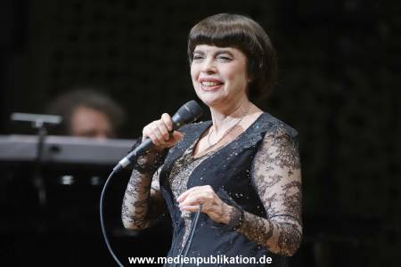 MireilleMathieu 22042018 091